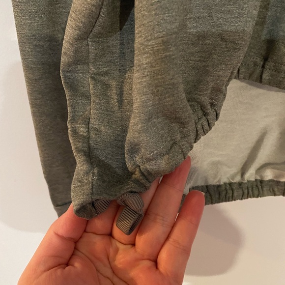🆕 FABLETICS Gray Pull-over | size XL - Picture 4 of 4